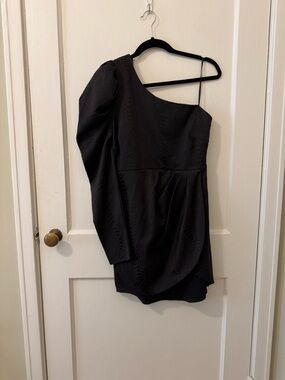 DO+BE One-Shoulder Black Puff-Sleeve Cocktail Dress